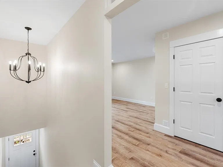 26 Lyndale Ave #2 — Photo 4