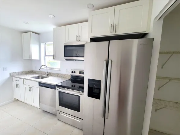 497 Lake Dora Dr #497, West Palm Beach, FL 33411