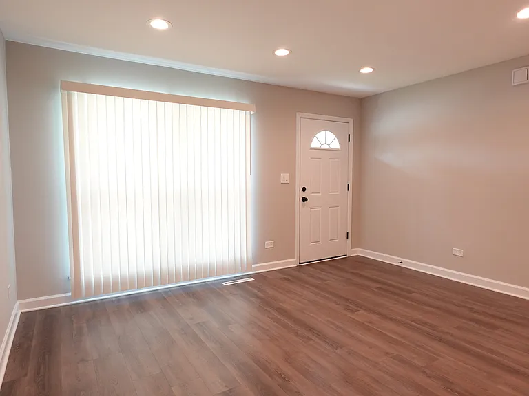 111 W Green Meadows Blvd — Photo 5