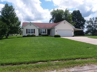 9948 N Briar Ln, Effingham, IL 62401
