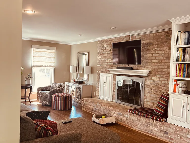 16 Hollyberry Ct — Photo 7