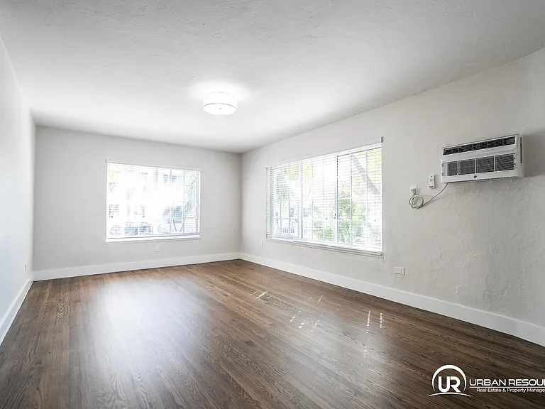 2420 Flamingo Dr #1 — Photo 21