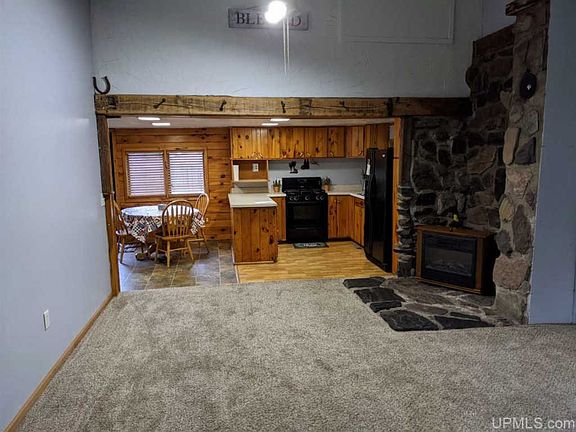 3rd image of 509 Meadowbrook Ln
