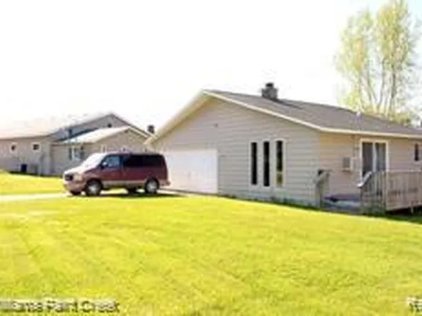 8036 N Clare Ave, Harrison, MI 48625