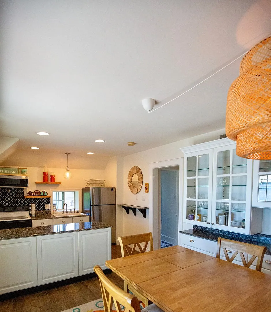 729 Jenifer Street Unit 2 — Photo 3