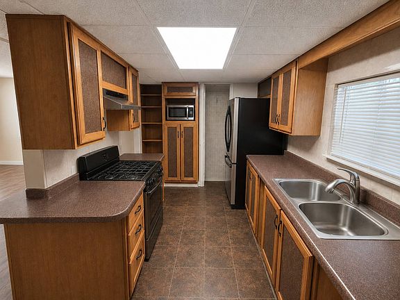 4th image of 12100 Seminole Blvd Lot 19