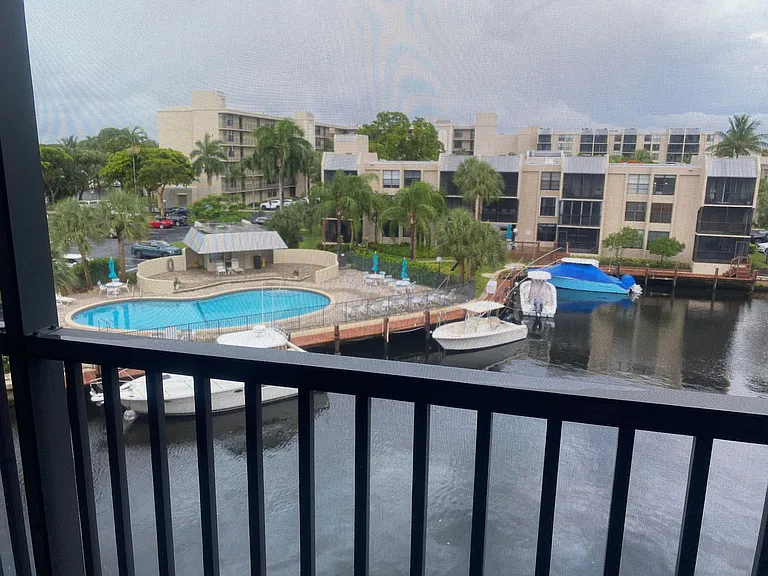 9 Royal Palm Way #403 — Photo 14