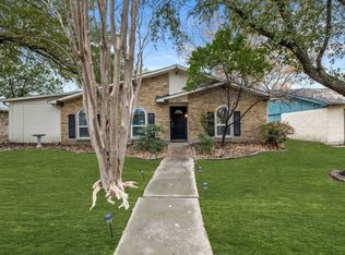 3414 Meadow Oaks Dr, Garland, TX 75043