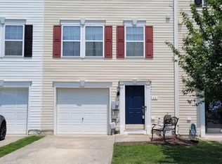 16 Witherspoon Ct, Falling Waters, WV 25419