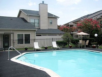 2nd image of 1744 Jenkins Rd APT 180