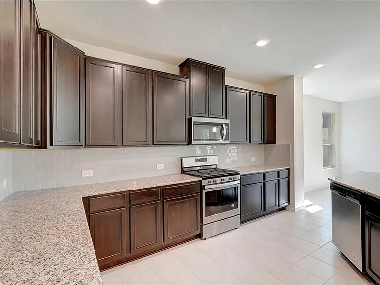 3105 Maurine Dr — Photo 13
