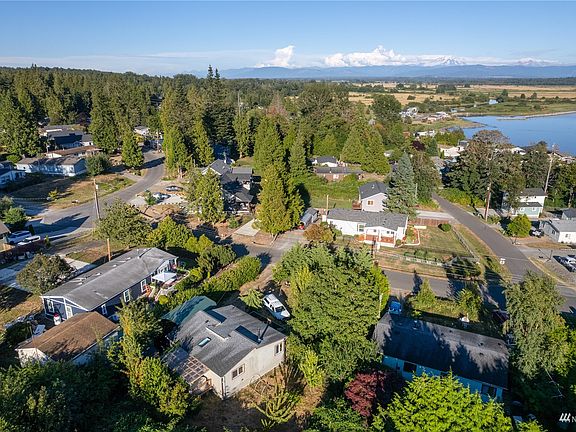 5th image of 4451 Moresby Way
