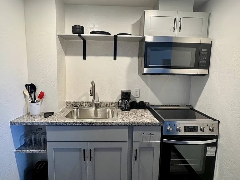 316 E Flaming Gorge Way #203 — Photo 6