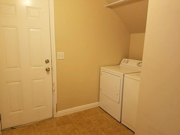3rd image of 3068 W Desert Lily Dr Unit A