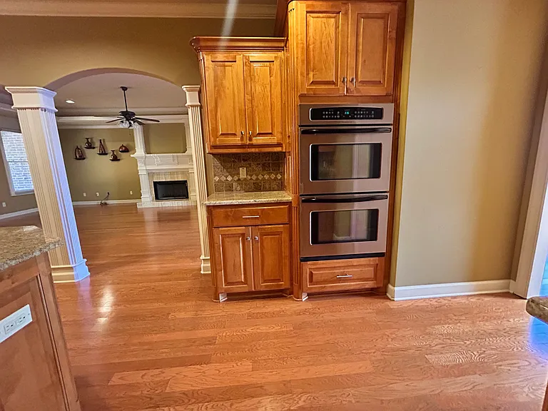 115 Noyant Dr — Photo 8