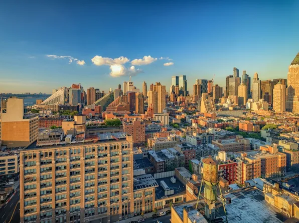 550 West 45th Street image 4 of 18