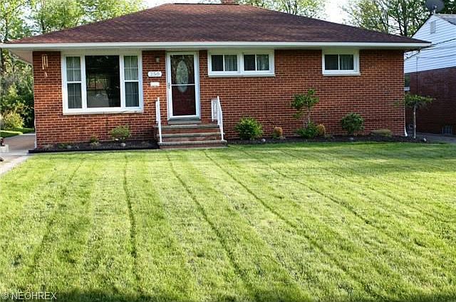 1st image of 250 Talbot Dr