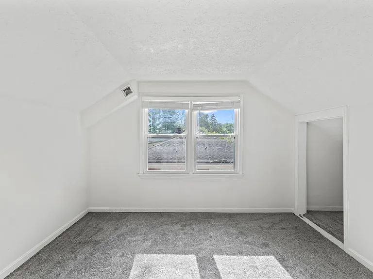 4227 Hillbrook Dr — Photo 18