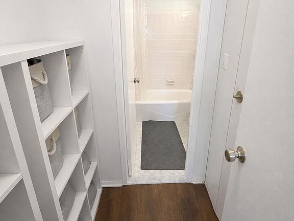 3rd image of 1000 Clove Rd APT 6F