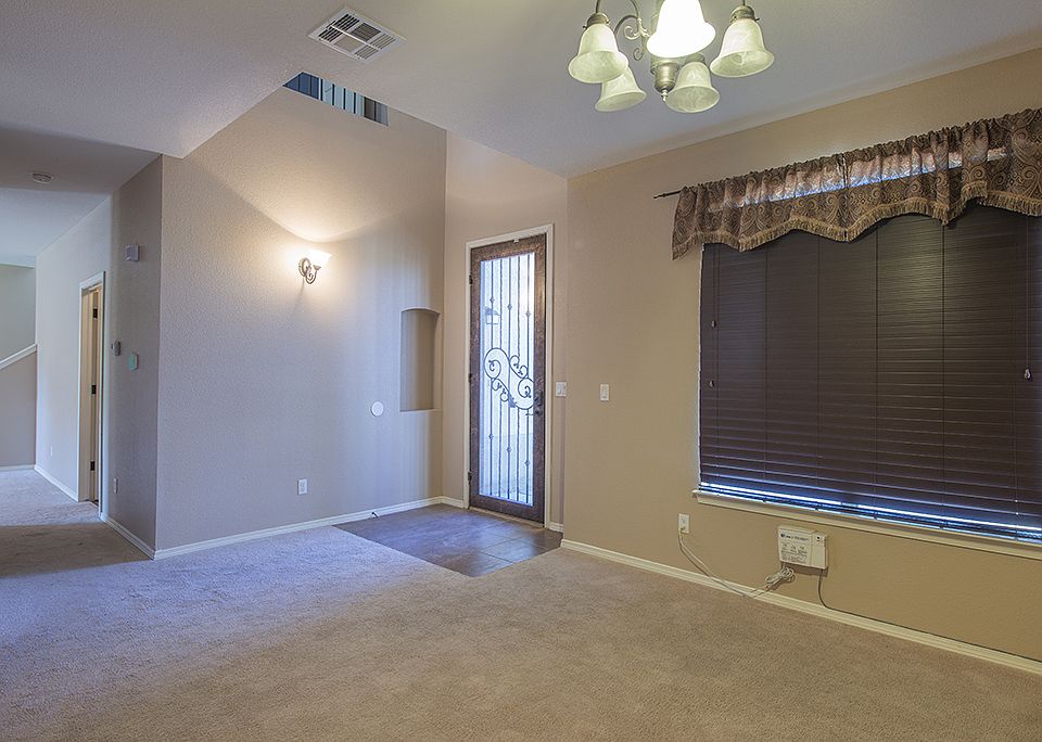 1st image of 3102 Hidden Creek Dr