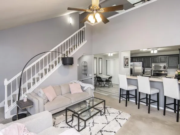 4835 Easy STREET #3, Hartland, WI 53029