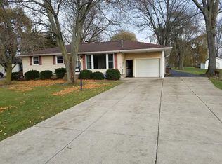 7075 Nash Rd, North Tonawanda, NY 14120