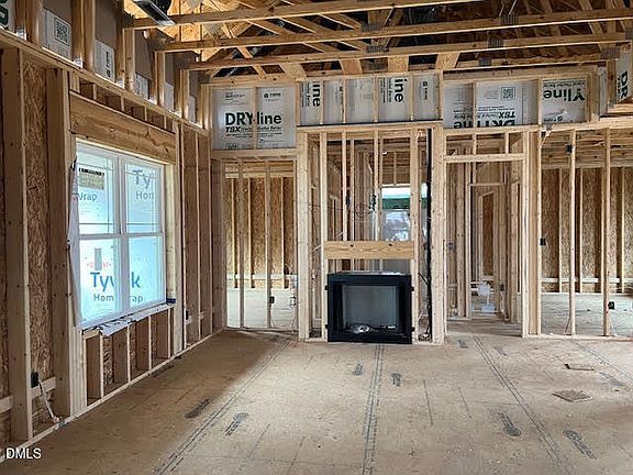 4th image of 220 Seahawk Way