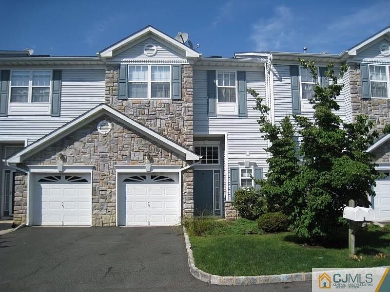 1st image of 3 Linda Ct #323