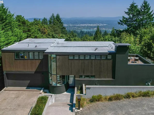 4236 SW McDonnell Ter, Portland, OR 97239