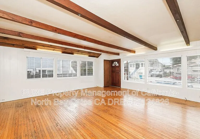 420 Carrillo St — Photo 5