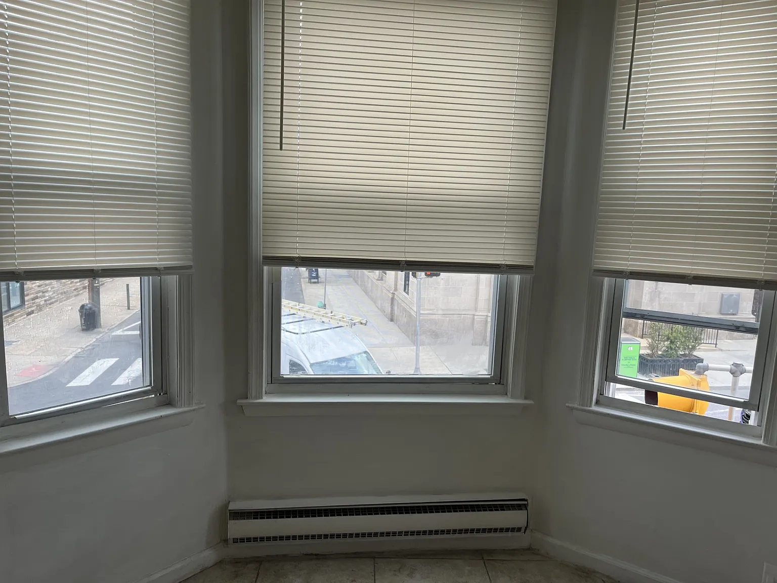 Studio, 800 sqft, $1,000 — Photo 3