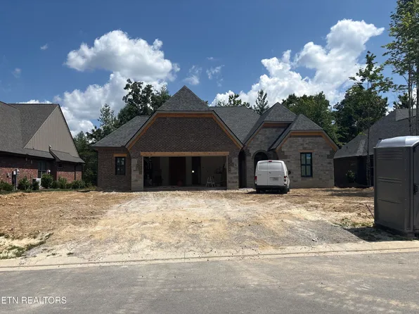 108 Laurelwood Dr, Crossville, TN 38558