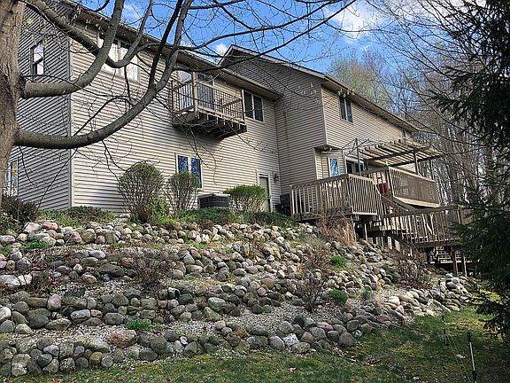 3rd image of 1020 22nd St