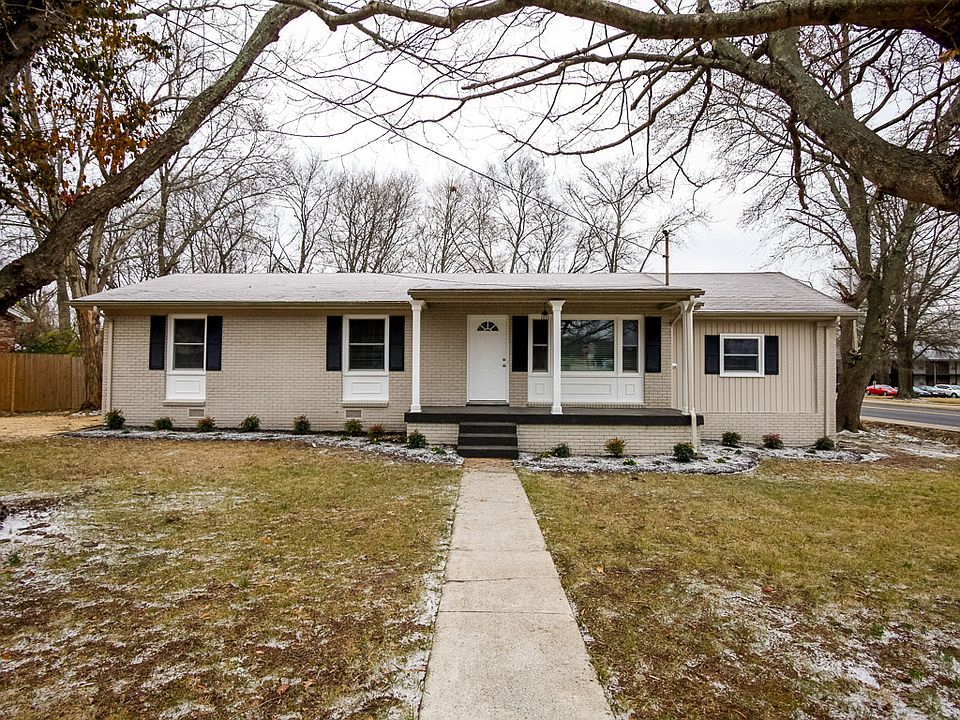 1st image of 225 Oak Dr