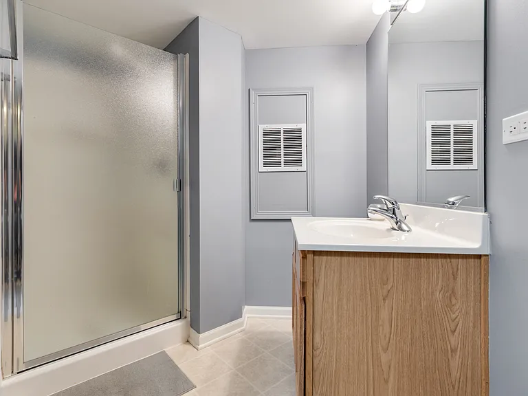 460 Vaughn Cir — Photo 20