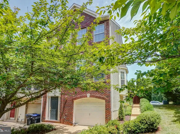 9427 Lanae Ln, Manassas Park, VA 20111