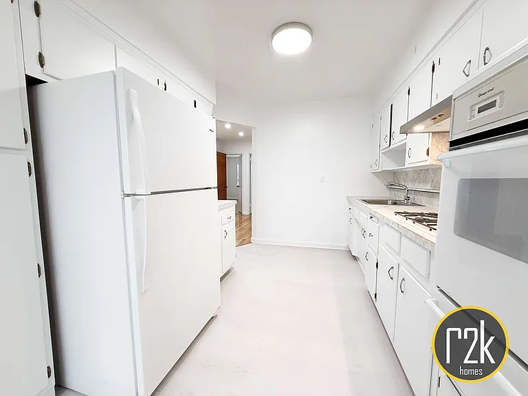33-28 28th St #3F — Photo 15