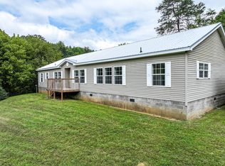 3515 Pleasant Valley Rd, Cosby, TN 37722