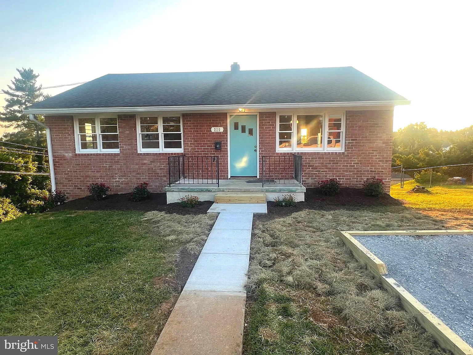 220 High St photo 1