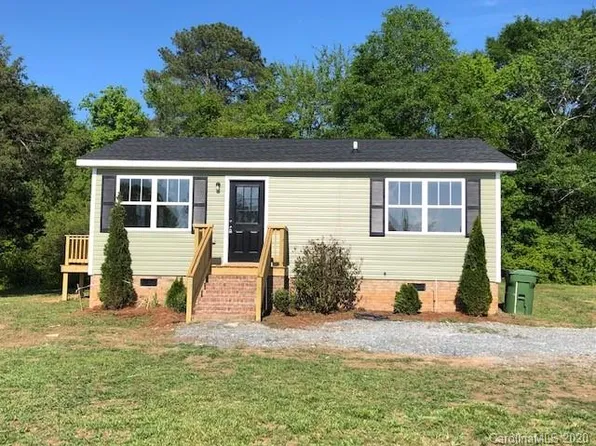 747 S Market St, Lancaster, SC 29720