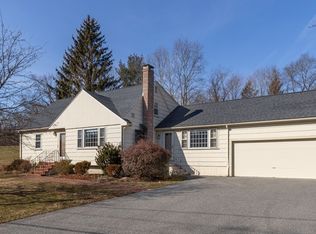 39 Beechnut Rd, Westwood, MA 02090