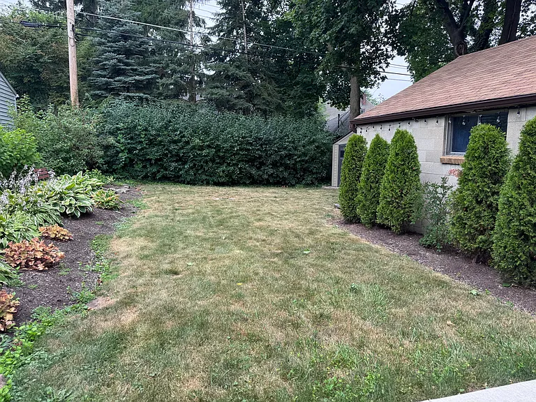69 Berryman Dr — Photo 23