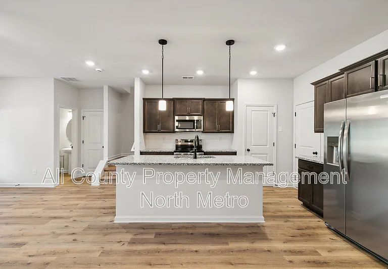 328 Mountain Blvd S #T-4 — Photo 7
