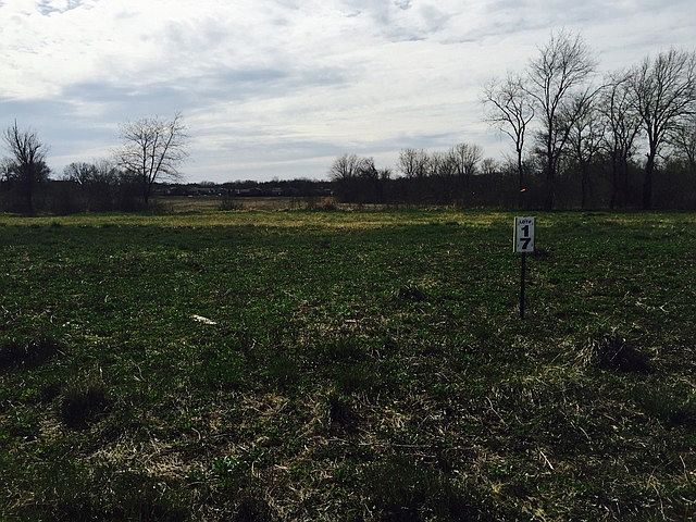 2nd image of 2962 Winterberry Rd