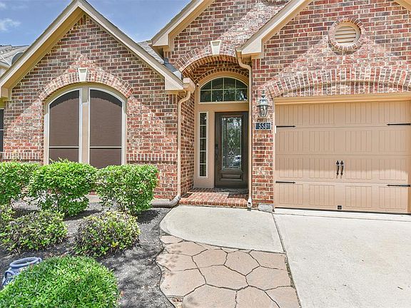 5th image of 558 Kirkham Ln