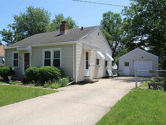 2nd image of 3030 W Ann St
