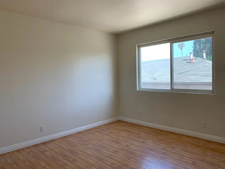 2251 Crenshaw Blvd Residences — Photo 19