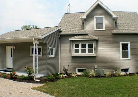 4th image of 529 McEwen St