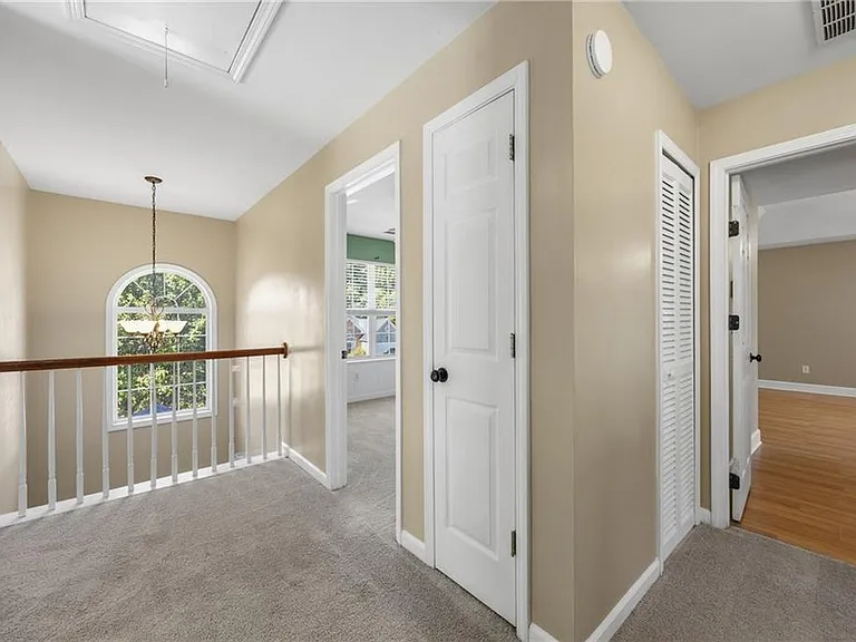 1650 Huntcrest Way SW — Photo 15