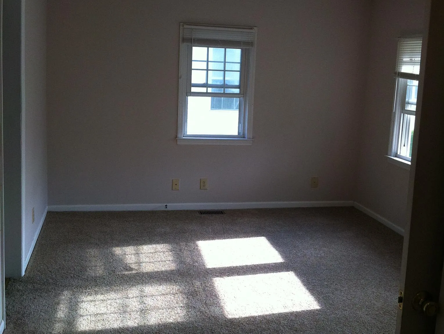 207 Windley St — Photo 2